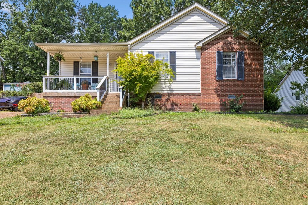 309 Cedarcreek Dr, Nashville, TN 37211