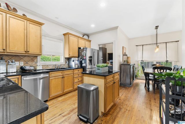 569 WOODRUFF PARKWAY, Leeds, AL 35094