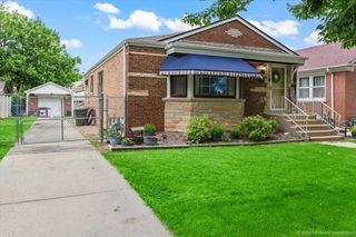 10104 S TURNER Avenue, Evergreen Park, IL 60805