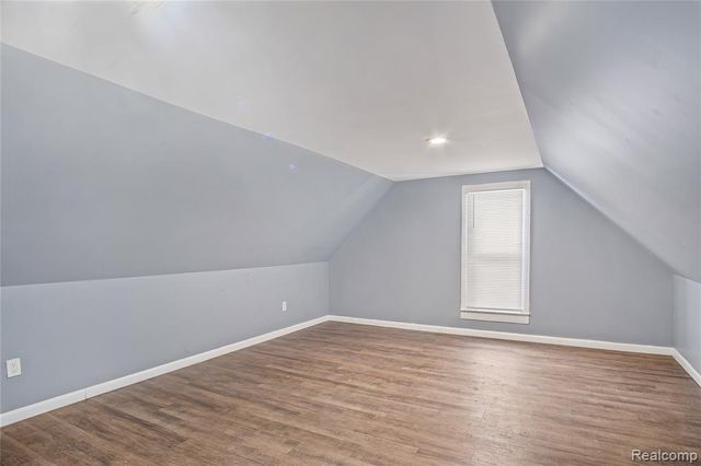 671 Clairmount, Detroit, MI 48202