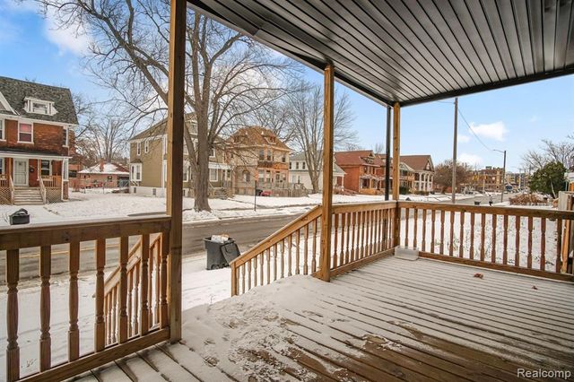 671 Clairmount, Detroit, MI 48202