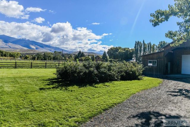 27 N Baker Road, Salmon, ID 83467