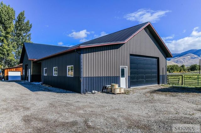 27 N Baker Road, Salmon, ID 83467