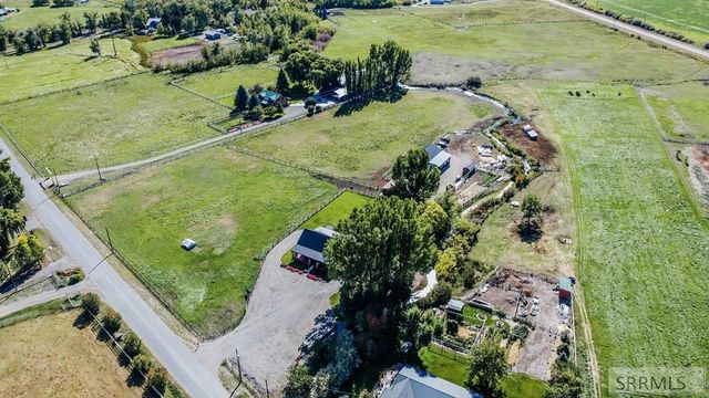 27 N Baker Road, Salmon, ID 83467