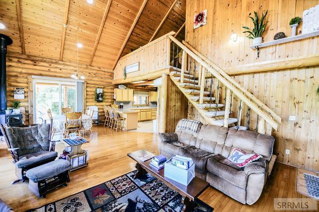 27 N Baker Road, Salmon, ID 83467