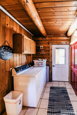 27 N Baker Road, Salmon, ID 83467