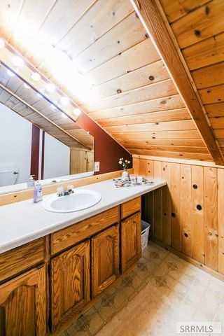 27 N Baker Road, Salmon, ID 83467