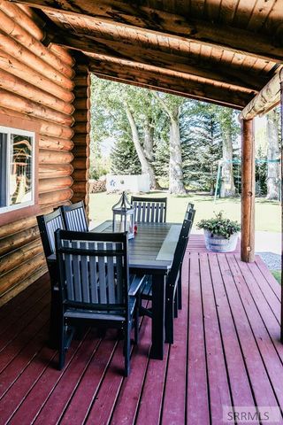 27 N Baker Road, Salmon, ID 83467