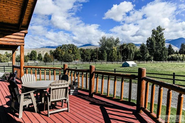 27 N Baker Road, Salmon, ID 83467