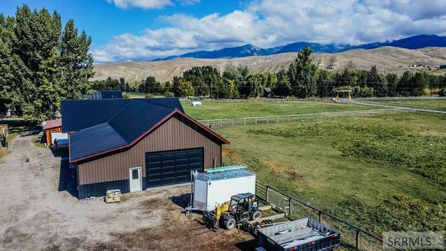 27 N Baker Road, Salmon, ID 83467