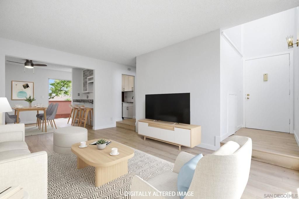 Image 2 of property listing at 3262 Ashford St F, San Diego, CA 92111