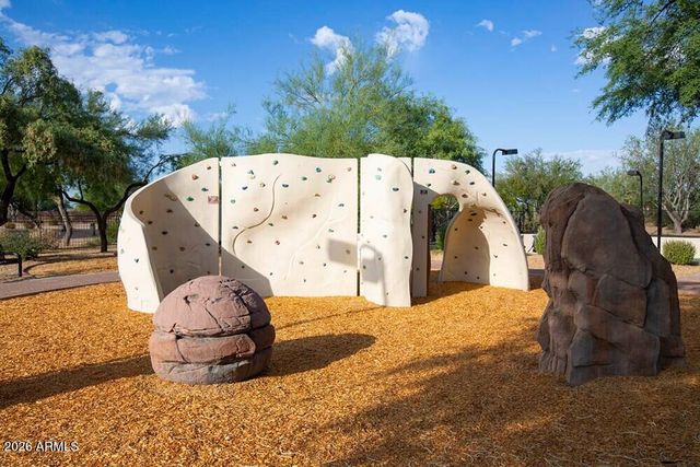 3935 E ROUGH RIDER Road 1119, Phoenix, AZ 85050