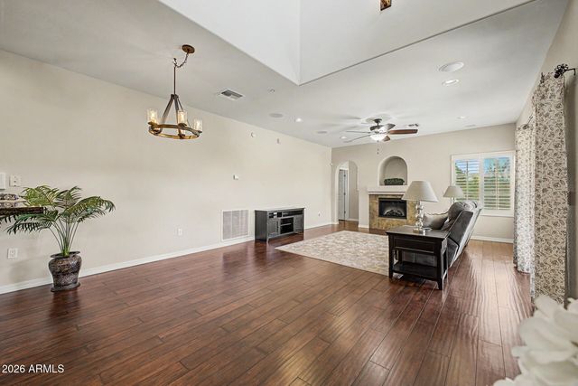 3935 E ROUGH RIDER Road 1119, Phoenix, AZ 85050
