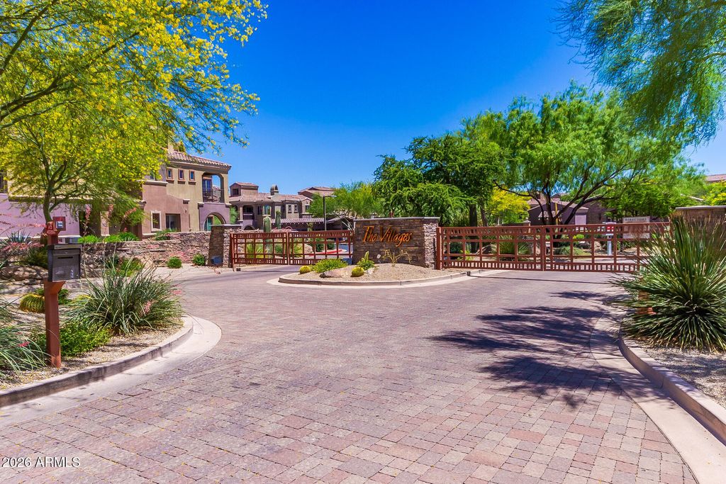 3935 E ROUGH RIDER Road 1119, Phoenix, AZ 85050