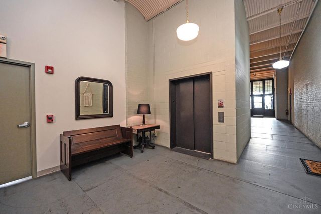 1615 Chase Avenue, Cincinnati, OH 45223