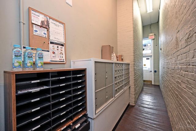 1615 Chase Avenue, Cincinnati, OH 45223