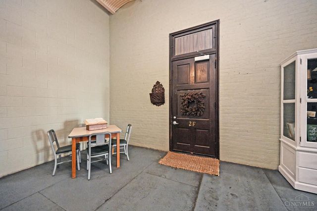 1615 Chase Avenue, Cincinnati, OH 45223