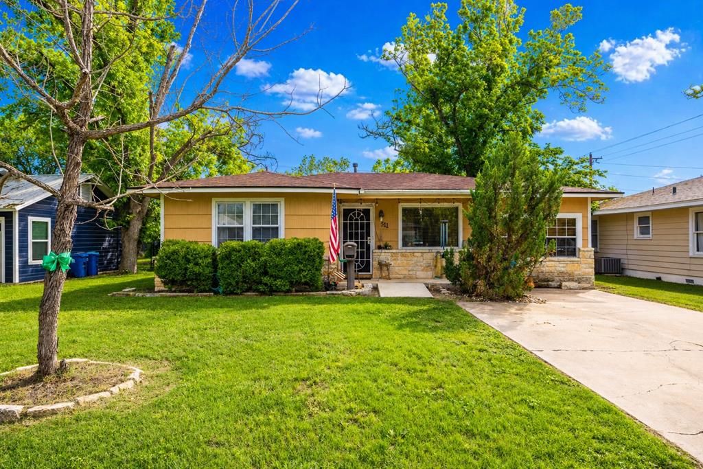 511 Harper St, Kerrville, TX 78028