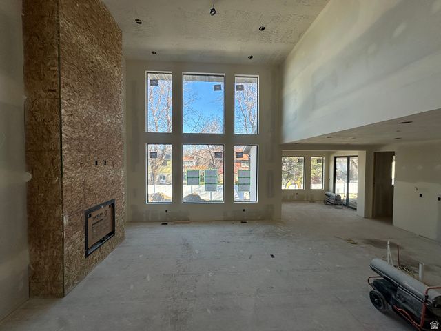 23 E 1500 S, Farmington, UT 84025