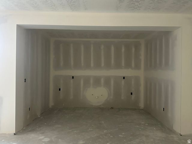 23 E 1500 S, Farmington, UT 84025