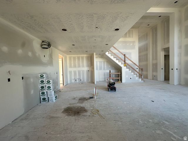 23 E 1500 S, Farmington, UT 84025