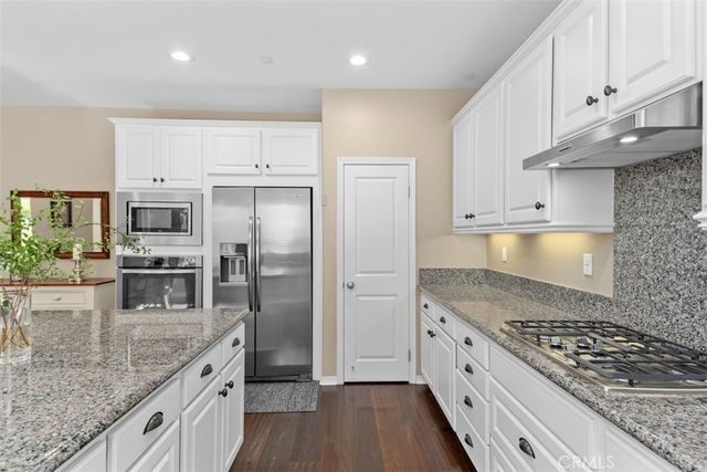 44161 Nighthawk Pass, Temecula, CA 92592