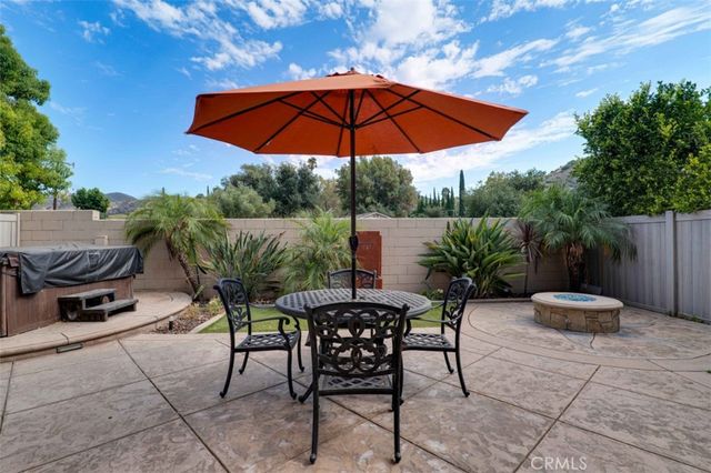 1820 Suntree Lane, Simi Valley, CA 93063