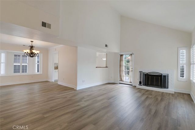 1820 Suntree Lane, Simi Valley, CA 93063