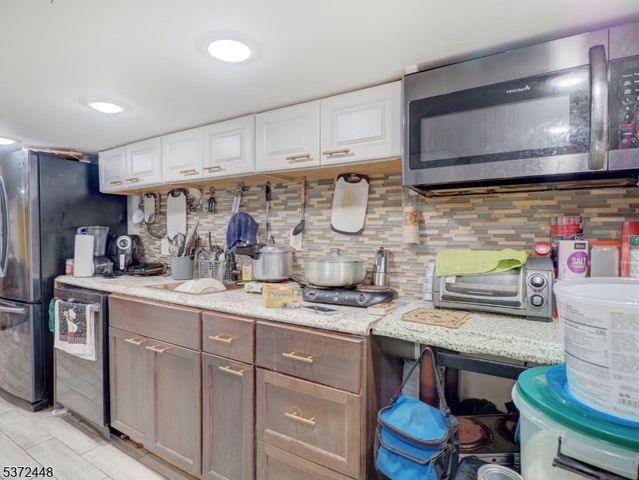 11 Tichenor Ter, Irvington Twp., NJ 07111