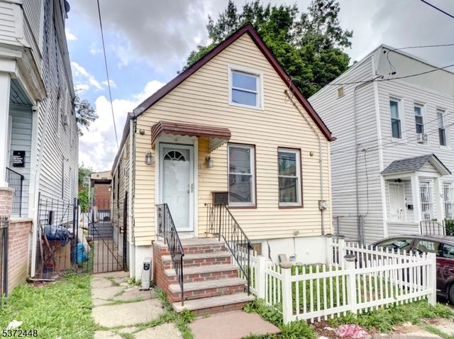 11 Tichenor Ter, Irvington Twp., NJ 07111