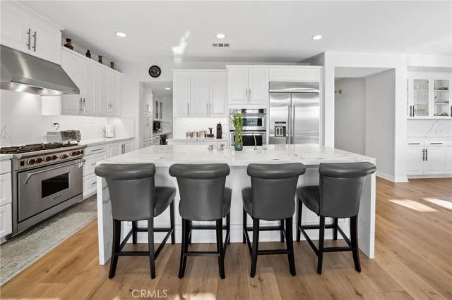 26855 Pine Cliff Place, Valencia, CA 91381