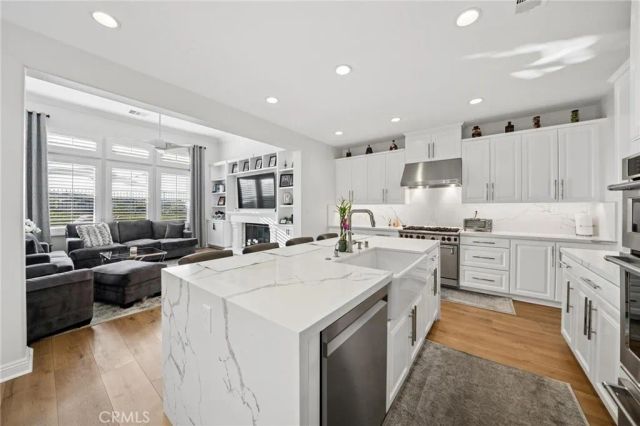 26855 Pine Cliff Place, Valencia, CA 91381