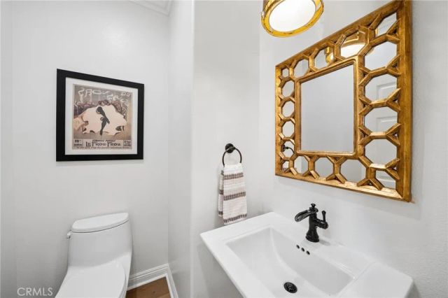 26855 Pine Cliff Place, Valencia, CA 91381