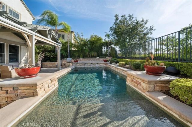 26855 Pine Cliff Place, Valencia, CA 91381