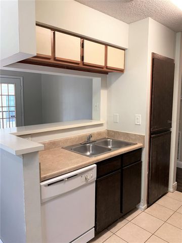 8603 FANCY FINCH DRIVE 202, Tampa, FL 33614