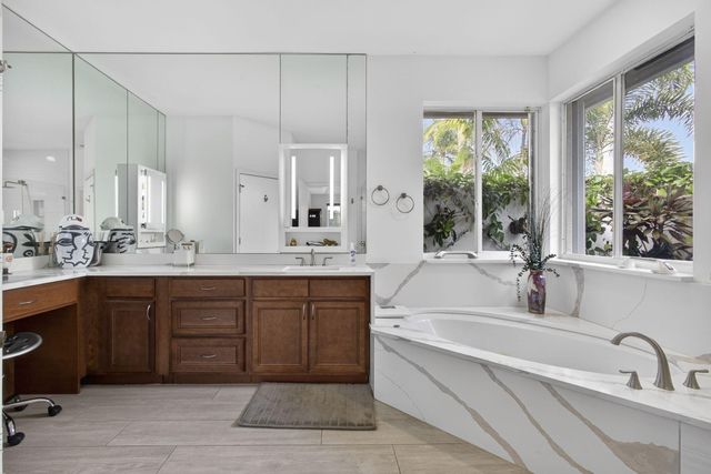 4811 Exeter Estate Lane, Lake Worth, FL 33449