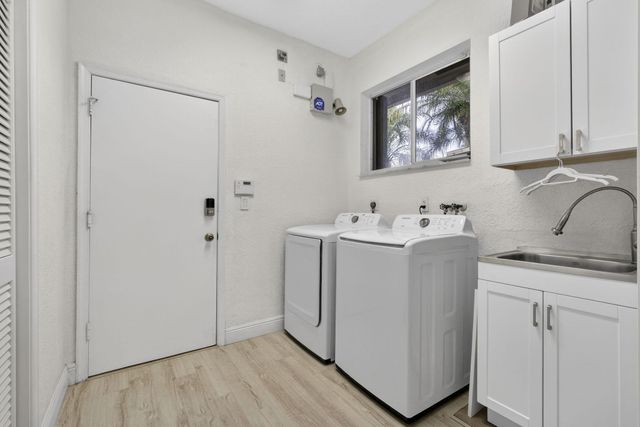 4811 Exeter Estate Lane, Lake Worth, FL 33449