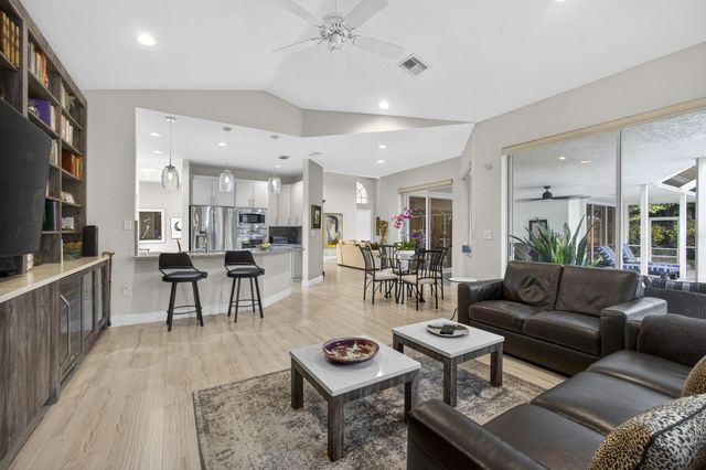 4811 Exeter Estate Lane, Lake Worth, FL 33449