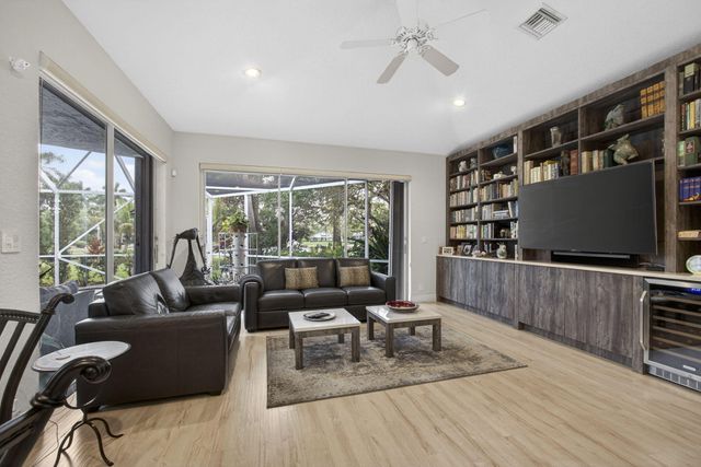 4811 Exeter Estate Lane, Lake Worth, FL 33449