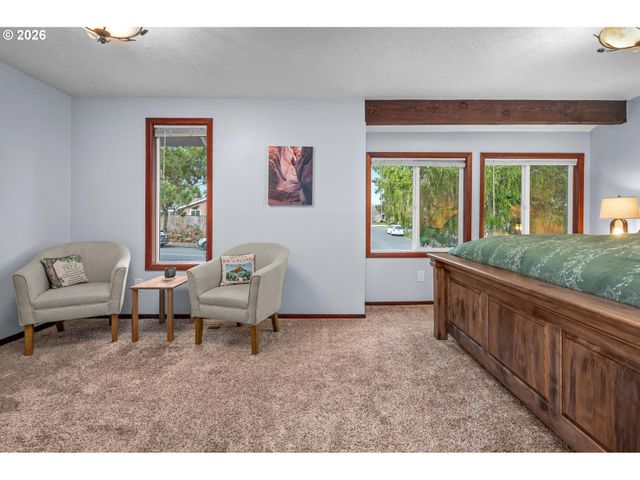 8825 Sw SORRENTO Rd, Beaverton, OR 97008