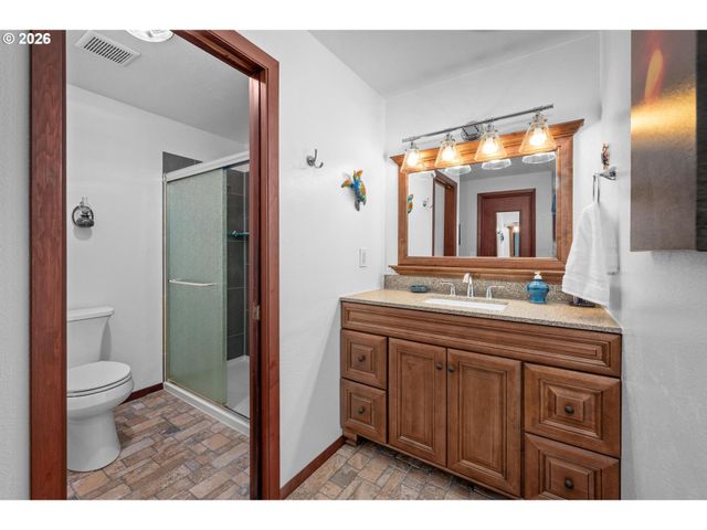 8825 Sw SORRENTO Rd, Beaverton, OR 97008