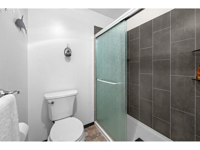 8825 Sw SORRENTO Rd, Beaverton, OR 97008