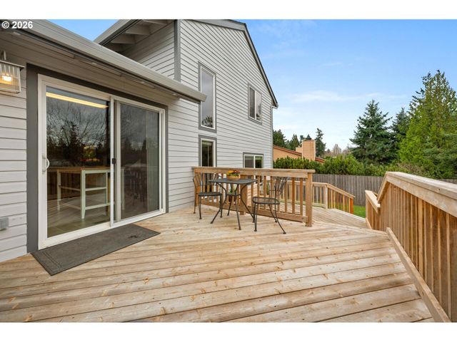 8825 Sw SORRENTO Rd, Beaverton, OR 97008