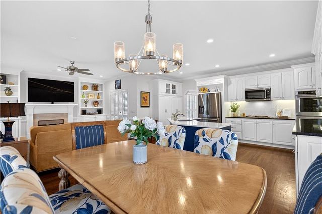 464 Manor Oak SE Lane, Marietta, GA 30067