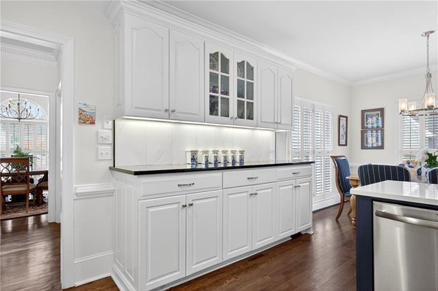 464 Manor Oak SE Lane, Marietta, GA 30067