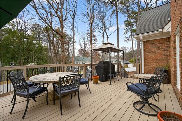 464 Manor Oak SE Lane, Marietta, GA 30067
