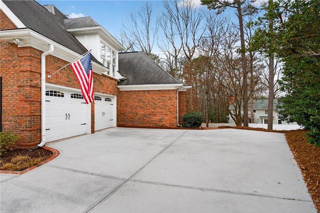 464 Manor Oak SE Lane, Marietta, GA 30067