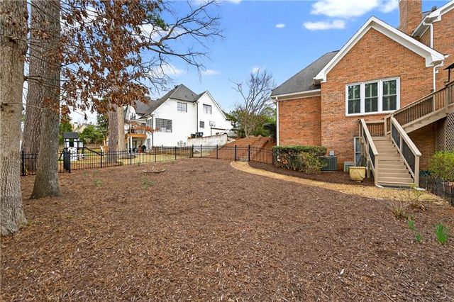 464 Manor Oak SE Lane, Marietta, GA 30067