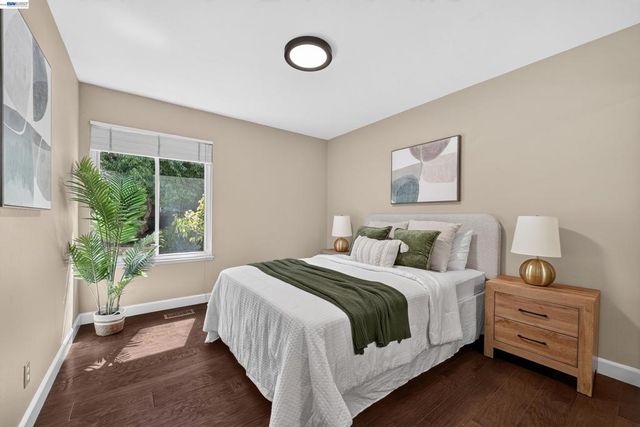 7776 Knollbrook Dr, Pleasanton, CA 94588