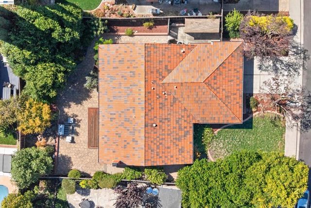 7776 Knollbrook Dr, Pleasanton, CA 94588